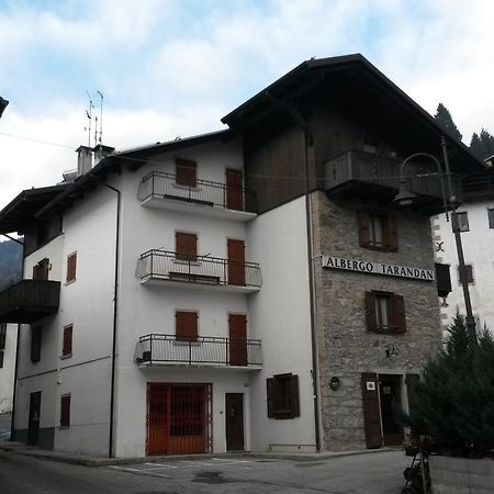 Albergo Meuble Tarandan Forni di Sopra Luaran gambar