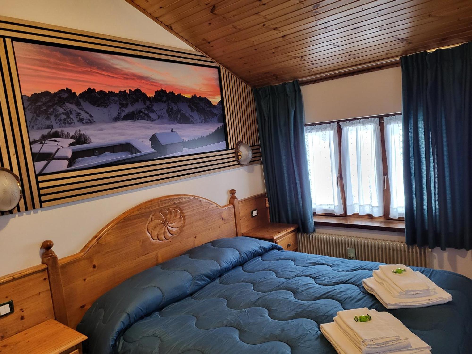 Albergo Meuble Tarandan Forni di Sopra Luaran gambar