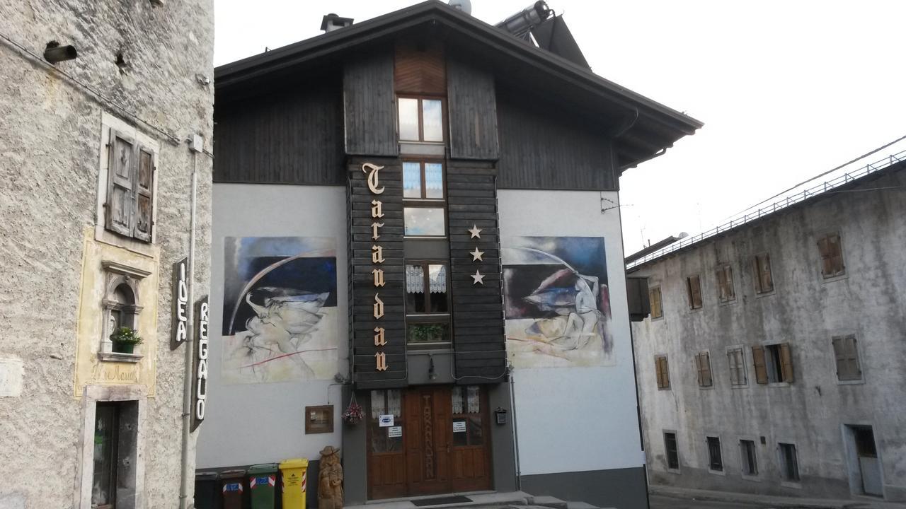 Albergo Meuble Tarandan Forni di Sopra Luaran gambar