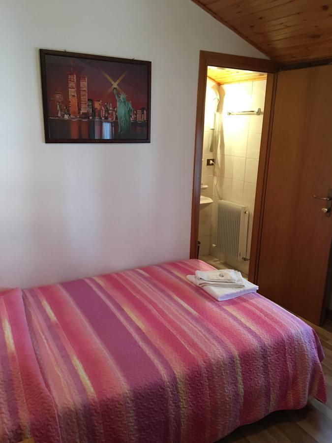 Albergo Meuble Tarandan Forni di Sopra Luaran gambar